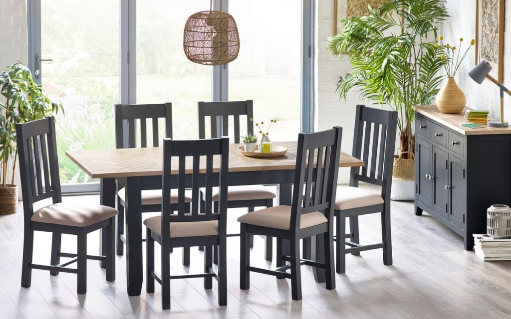 Bordeaux extending dining table